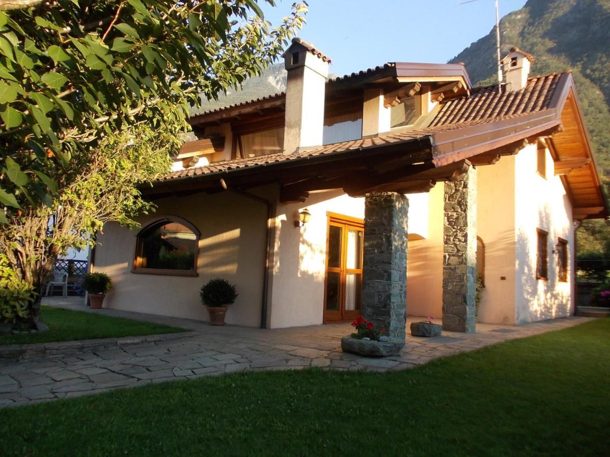 Les Hirondelles Bed & Breakfast Fenis Ngoại thất bức ảnh
