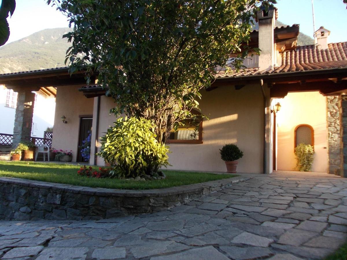 Les Hirondelles Bed & Breakfast Fenis Ngoại thất bức ảnh