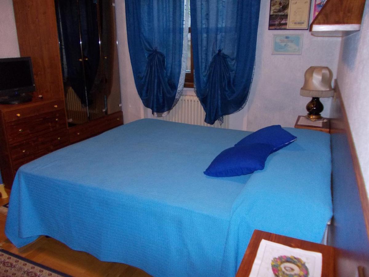 Les Hirondelles Bed & Breakfast Fenis Ngoại thất bức ảnh