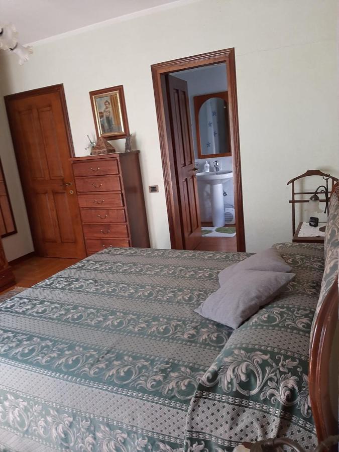 Les Hirondelles Bed & Breakfast Fenis Ngoại thất bức ảnh