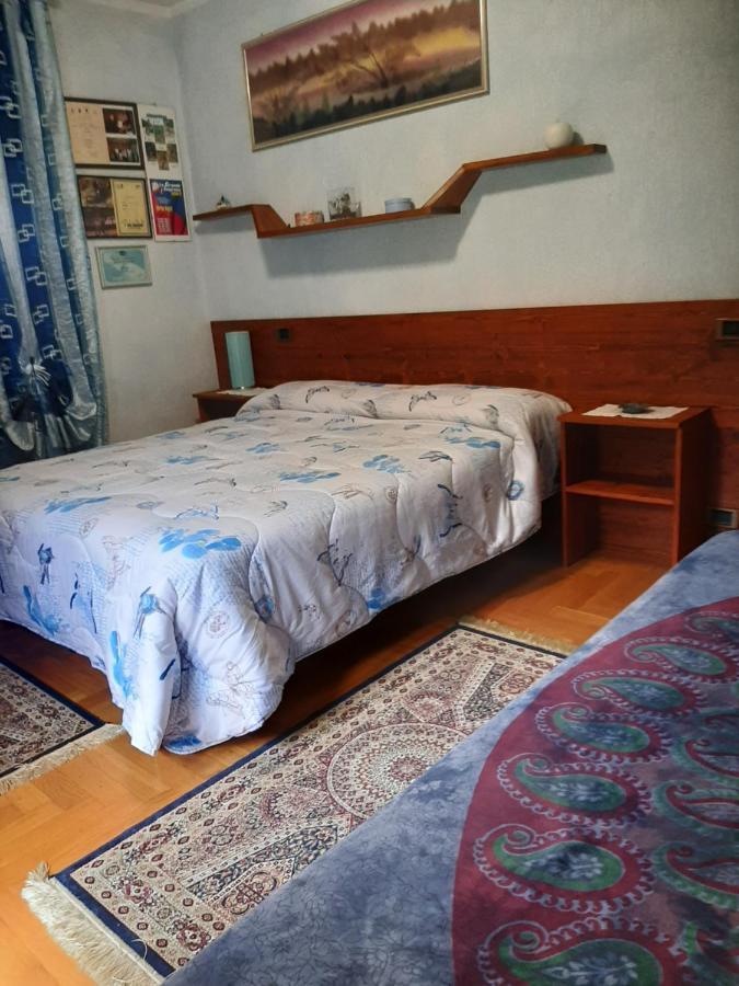 Les Hirondelles Bed & Breakfast Fenis Ngoại thất bức ảnh