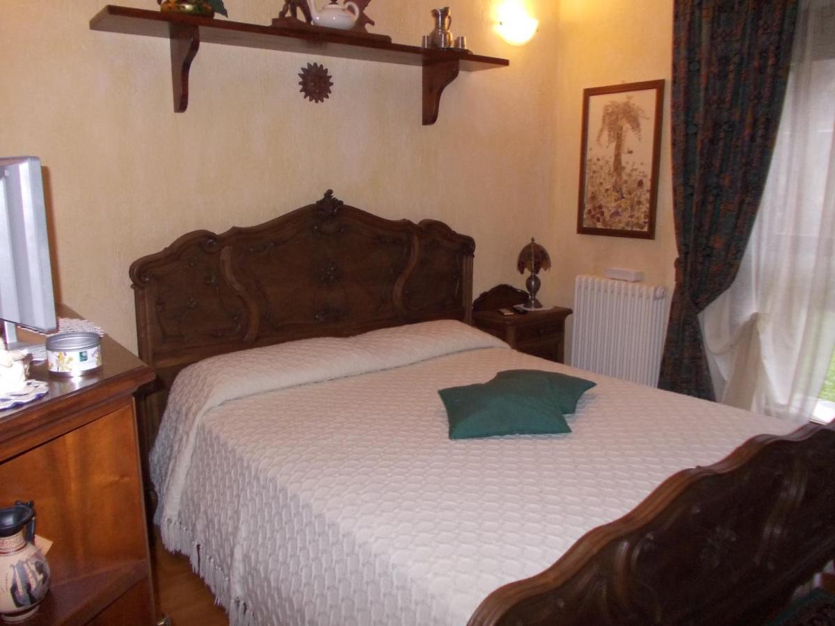 Les Hirondelles Bed & Breakfast Fenis Ngoại thất bức ảnh